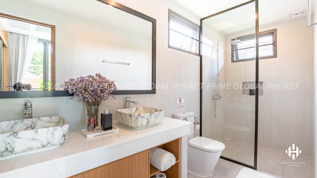 - Sq.m Villa for Rent and Sale in Bangtao