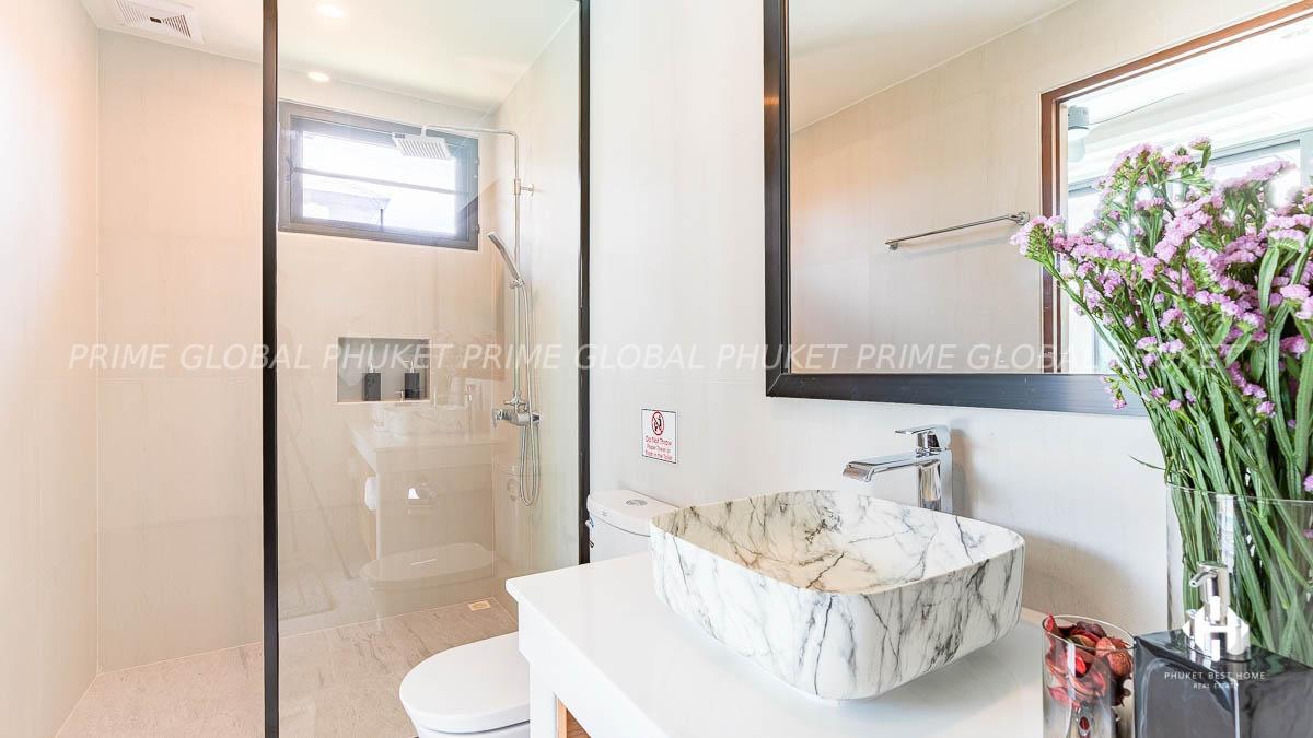 - Sq.m Villa for Rent and Sale in Bangtao