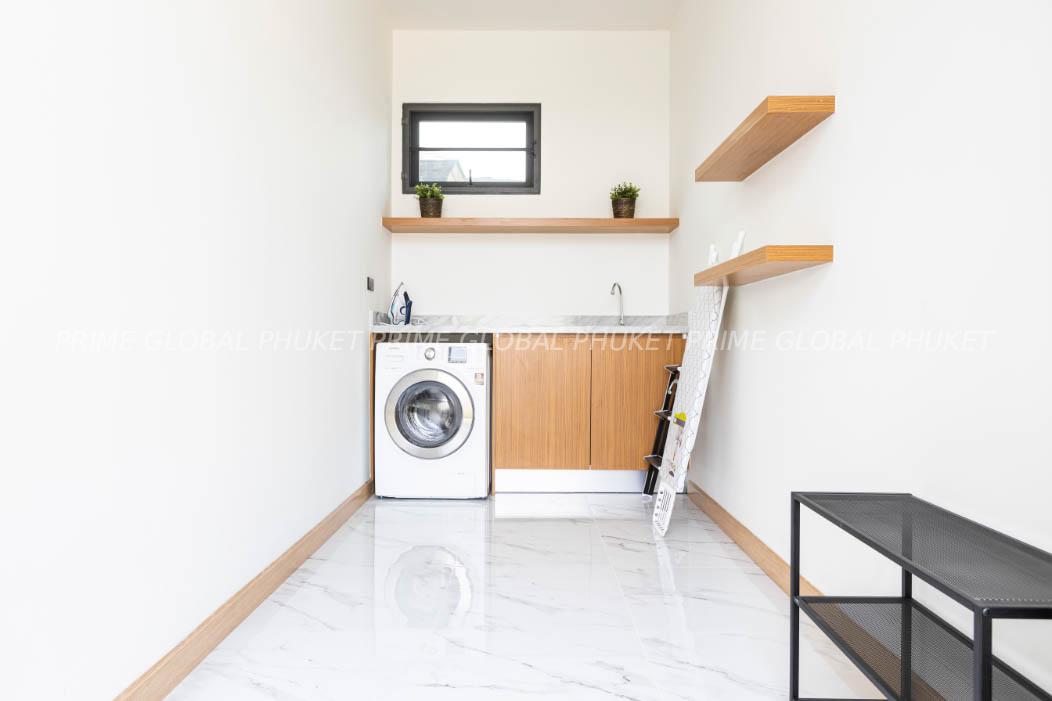 - Sq.m Villa for Rent and Sale in Bangtao