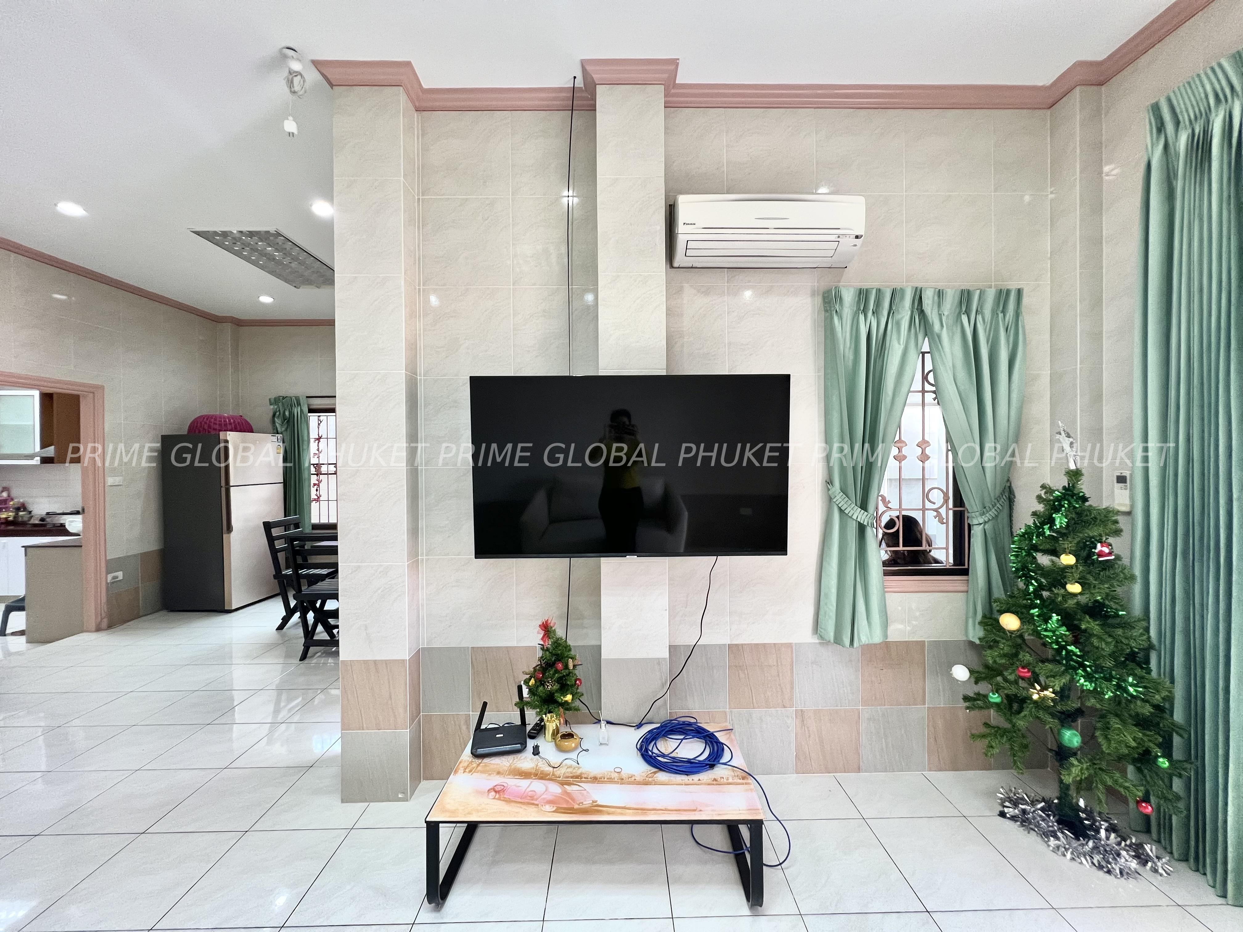 3 Bedroom 2 Bathroom  House Rent in Chalong