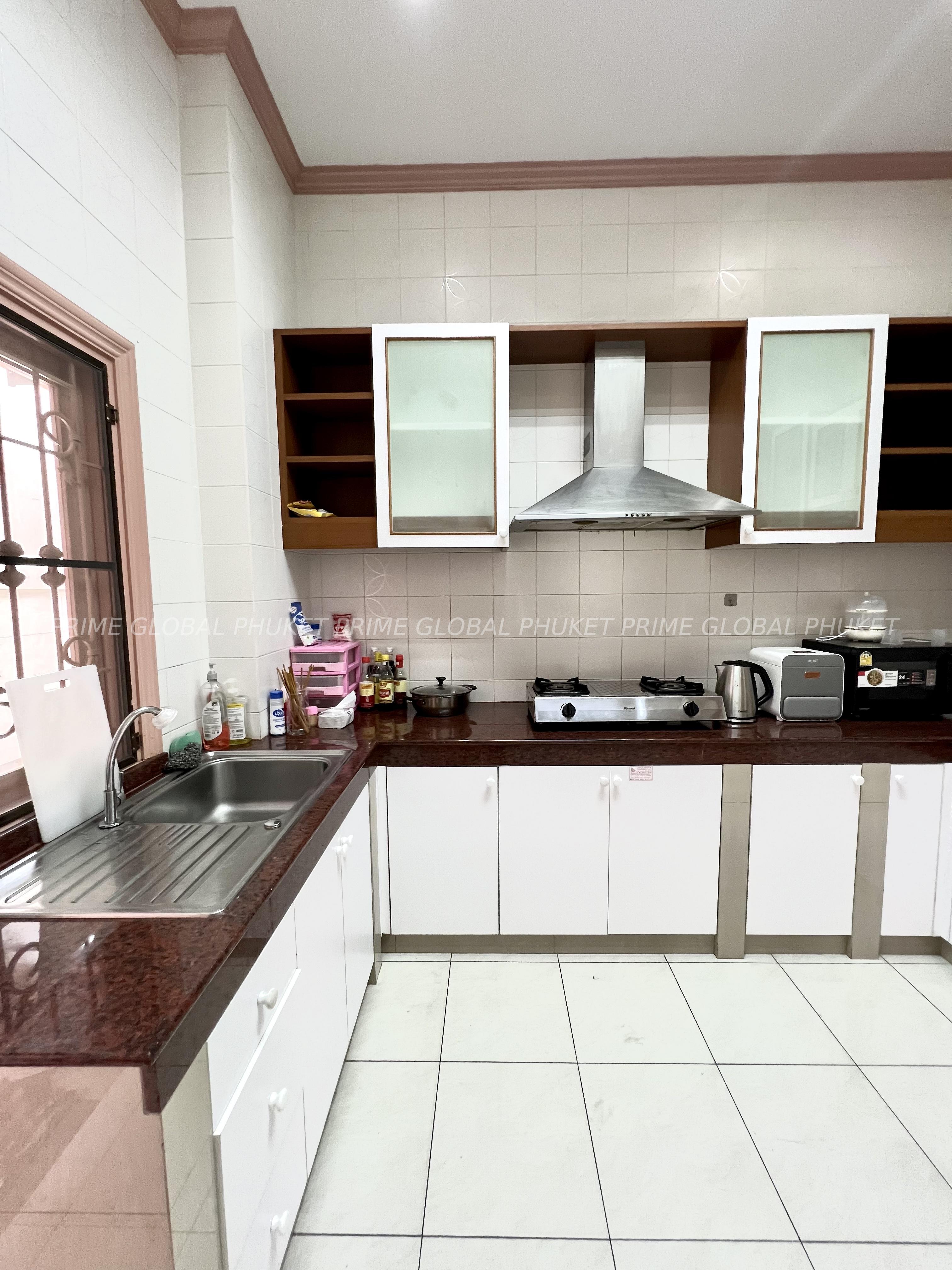 3 Bedroom 2 Bathroom  House Rent in Chalong