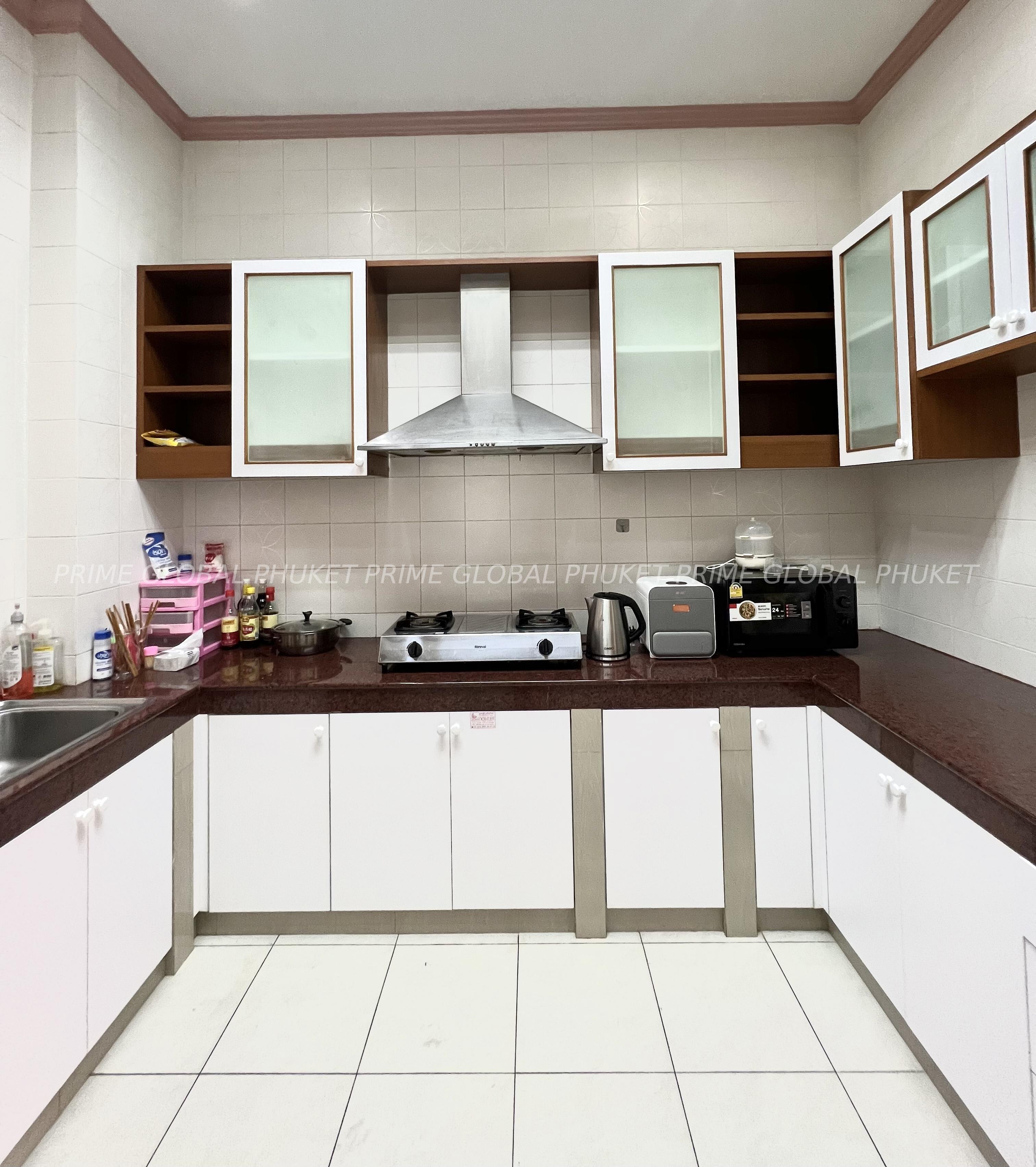 3 Bedroom 2 Bathroom  House Rent in Chalong