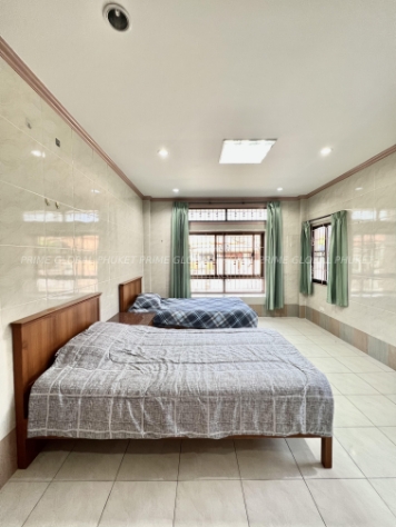 3 Bedroom 2 Bathroom  House Rent in Chalong