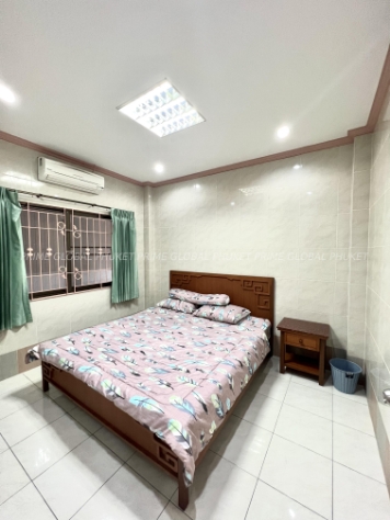 3 Bedroom 2 Bathroom  House Rent in Chalong