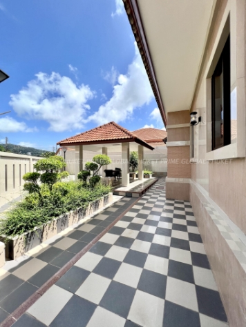 3 Bedroom 2 Bathroom  House Rent in Chalong