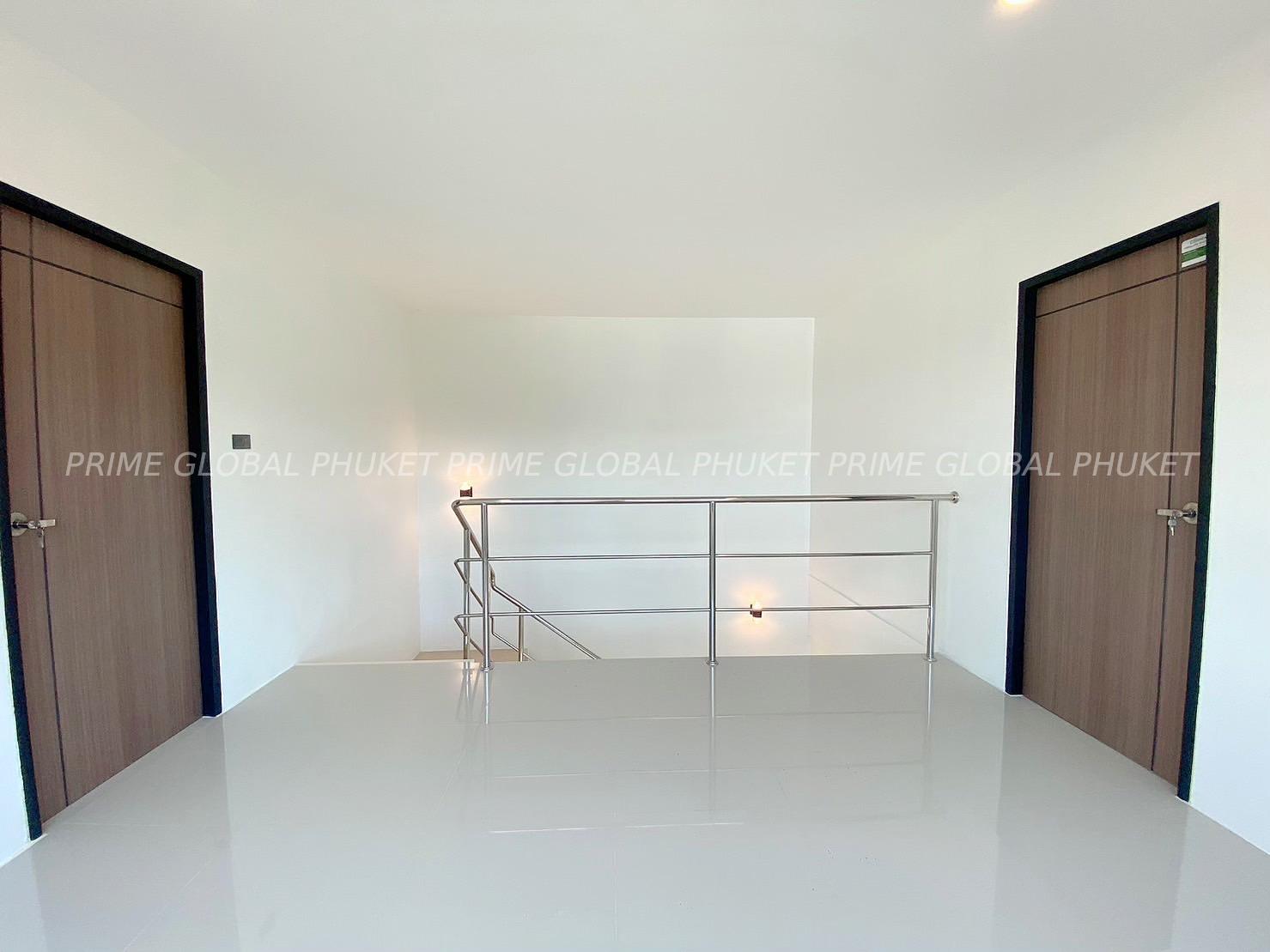 250  Sq.m Villa for Sale in Pasak