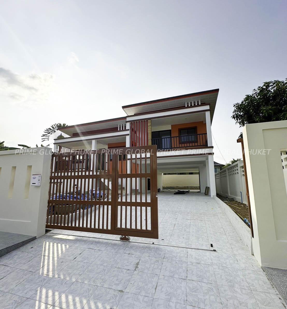 348 Sq.m House for Rent in Chalong