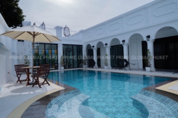 400 Sq.m Villa for Rent and Sale in Thalang