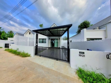 220 Sq.m House for Rent in Thalang