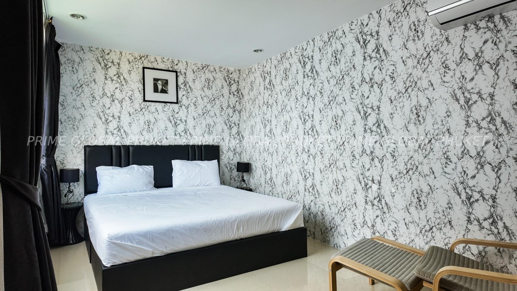 400 Sq.m Villa for Rent in Bangtao