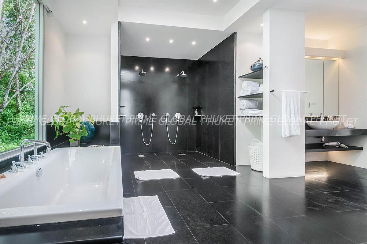 800 Sq.m Villa for Sale in Layan
