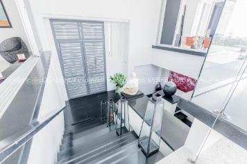 800 Sq.m Villa for Sale in Layan