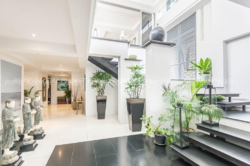 800 Sq.m Villa for Sale in Layan