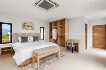 450 Sq.m Villa for Rent in Layan