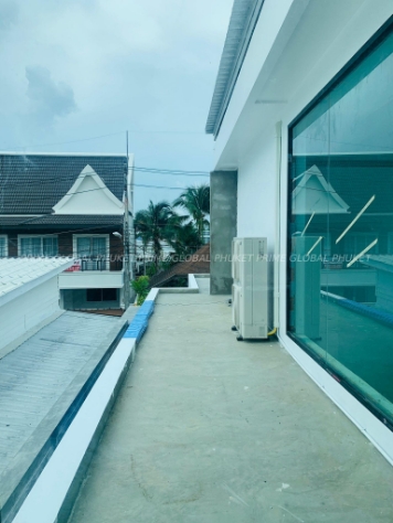 250.5 Sq.m House for Sale in Naiharn