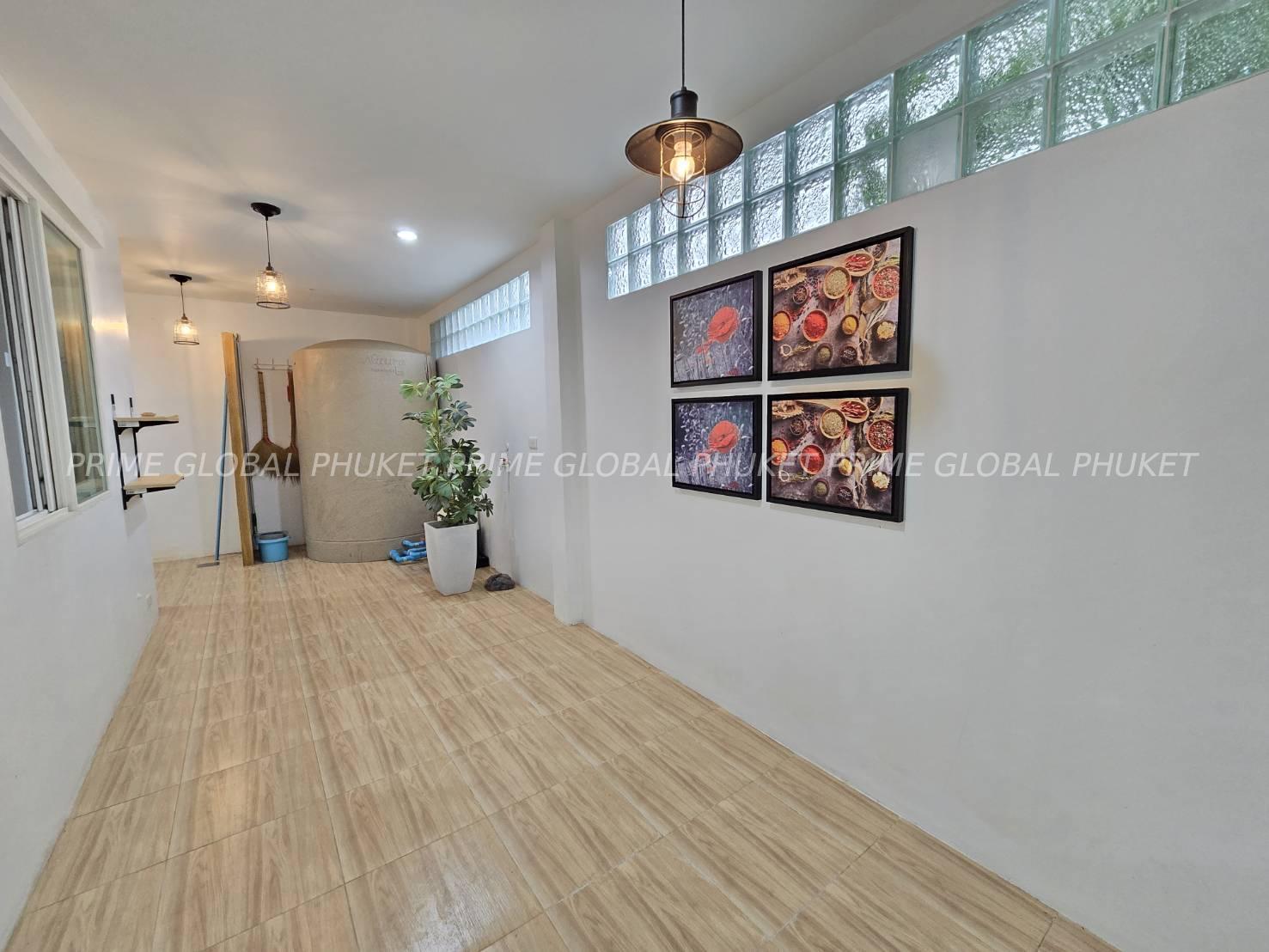 208 Sq.m House for Sale in Thalang