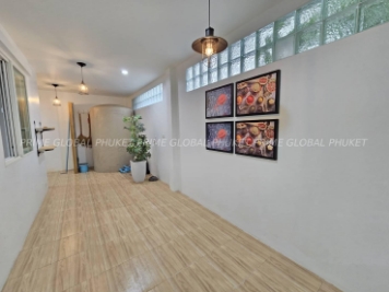 208 Sq.m House for Sale in Thalang