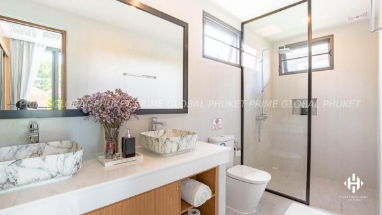 - Sq.m Villa for Rent and Sale in Bangtao