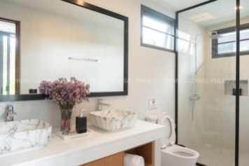 - Sq.m Villa for Rent and Sale in Bangtao