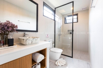 - Sq.m Villa for Rent and Sale in Bangtao