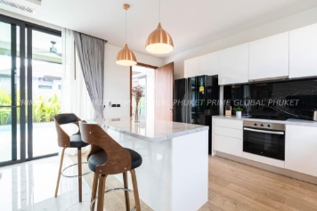- Sq.m Villa for Rent and Sale in Bangtao