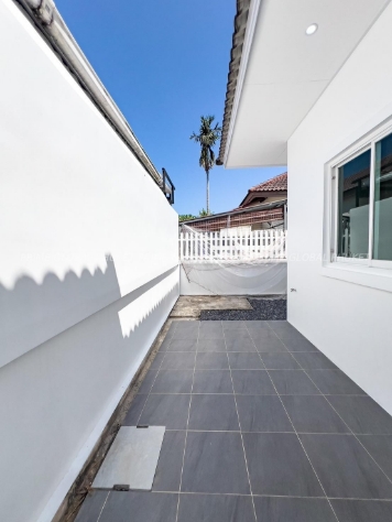 76.5  Sq.w House for Sale in Thalang 4.59 MB 