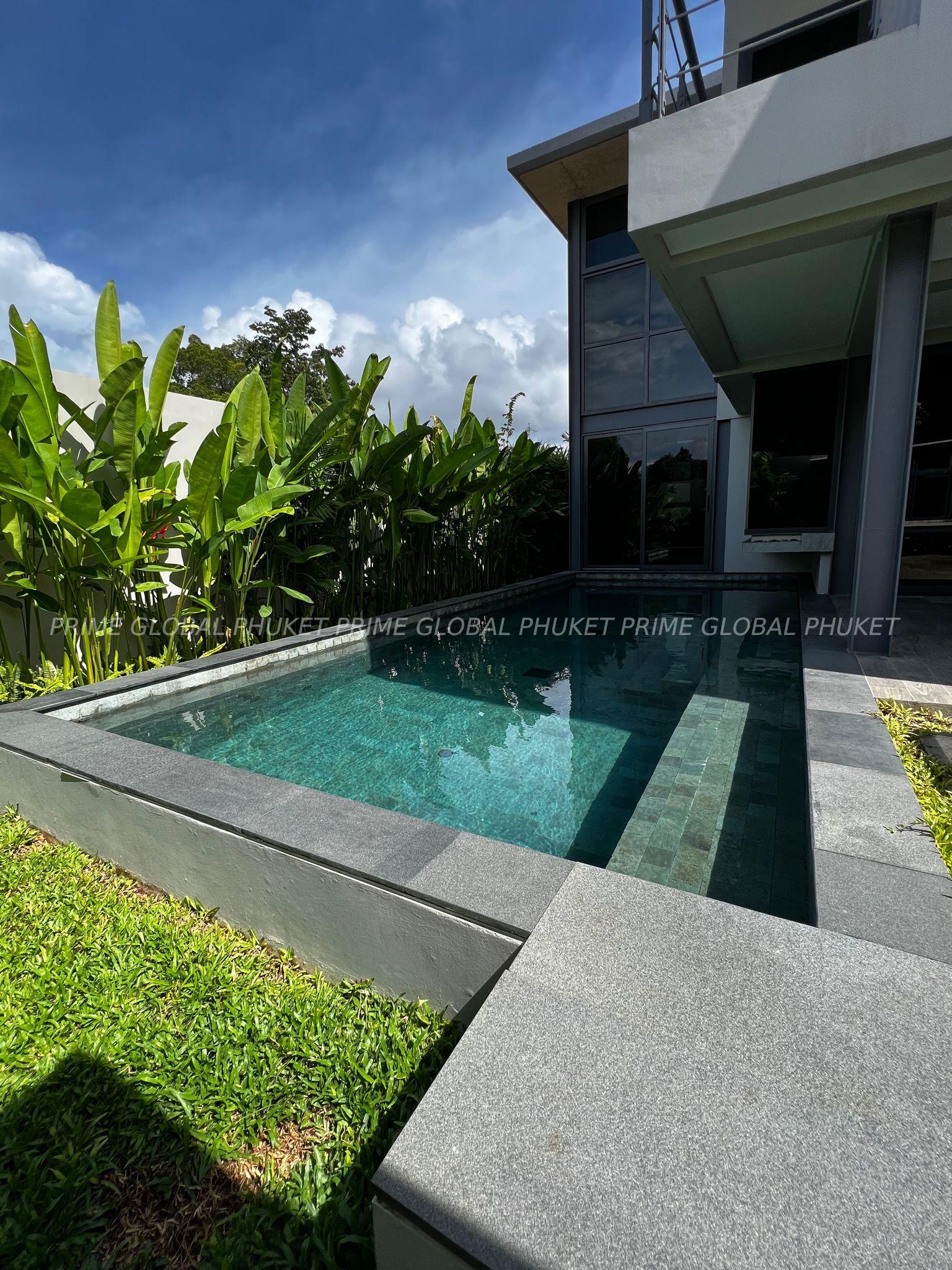 228 Sq.m Villa for Sale in Bangtao