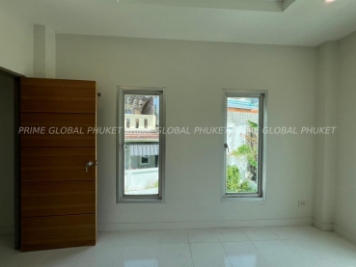 43.8 Sq.w House for Sale in Chalong