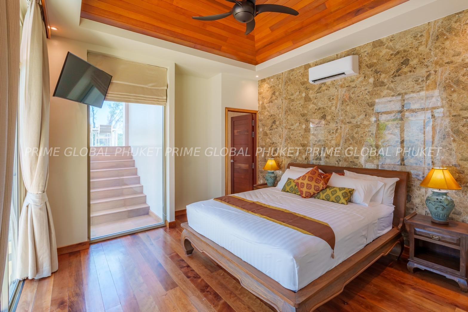 300 Sq.m Villa for Rent in Bangtao