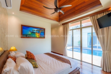 300 Sq.m Villa for Rent in Bangtao