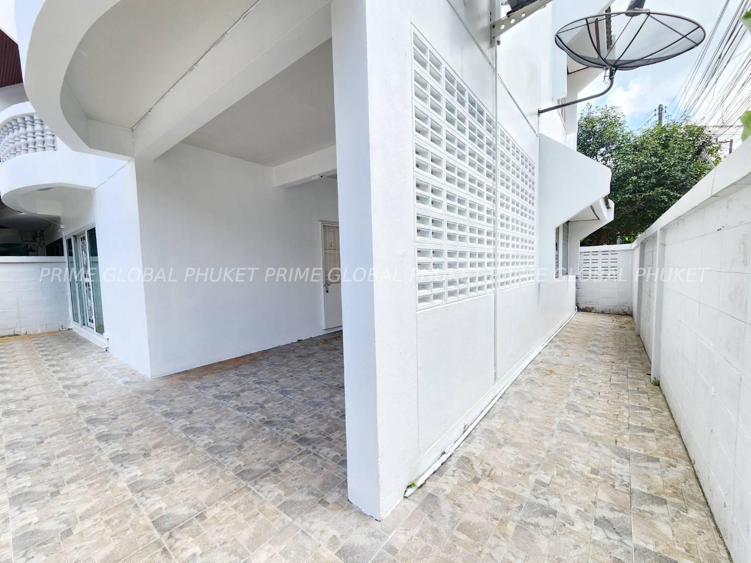 32 Sq.w House for Sale in Kathu