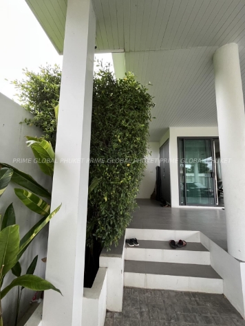 630 Sq.m Villa for Sale in Rawai