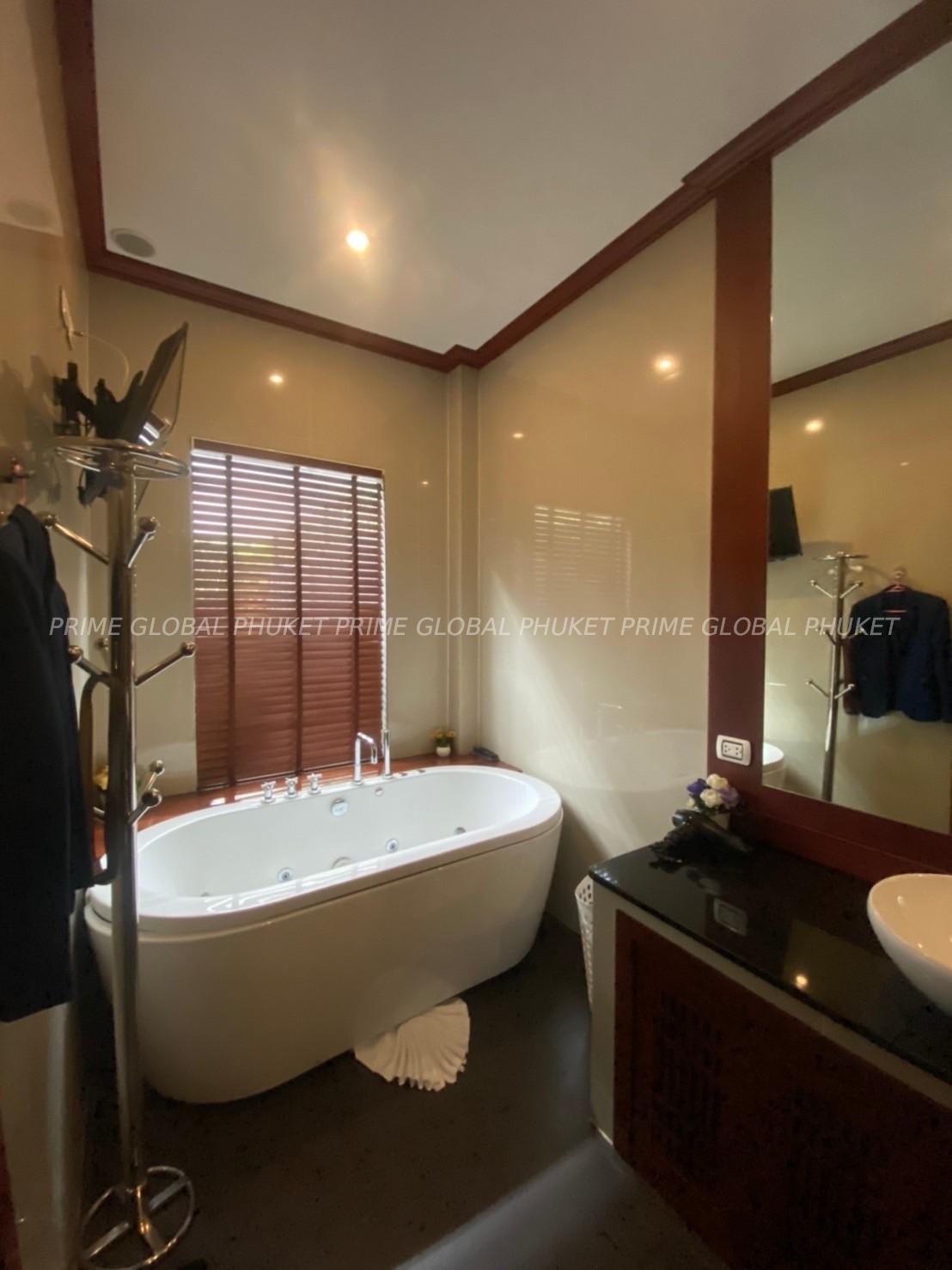 288.8 Sq.m House for Rent in Phuket town