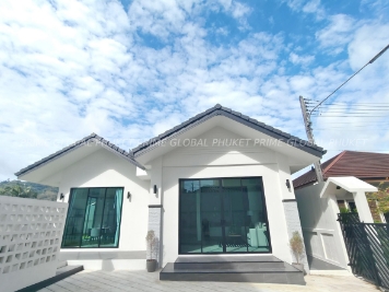 132 Sq.m Villa for Sale in Kathu