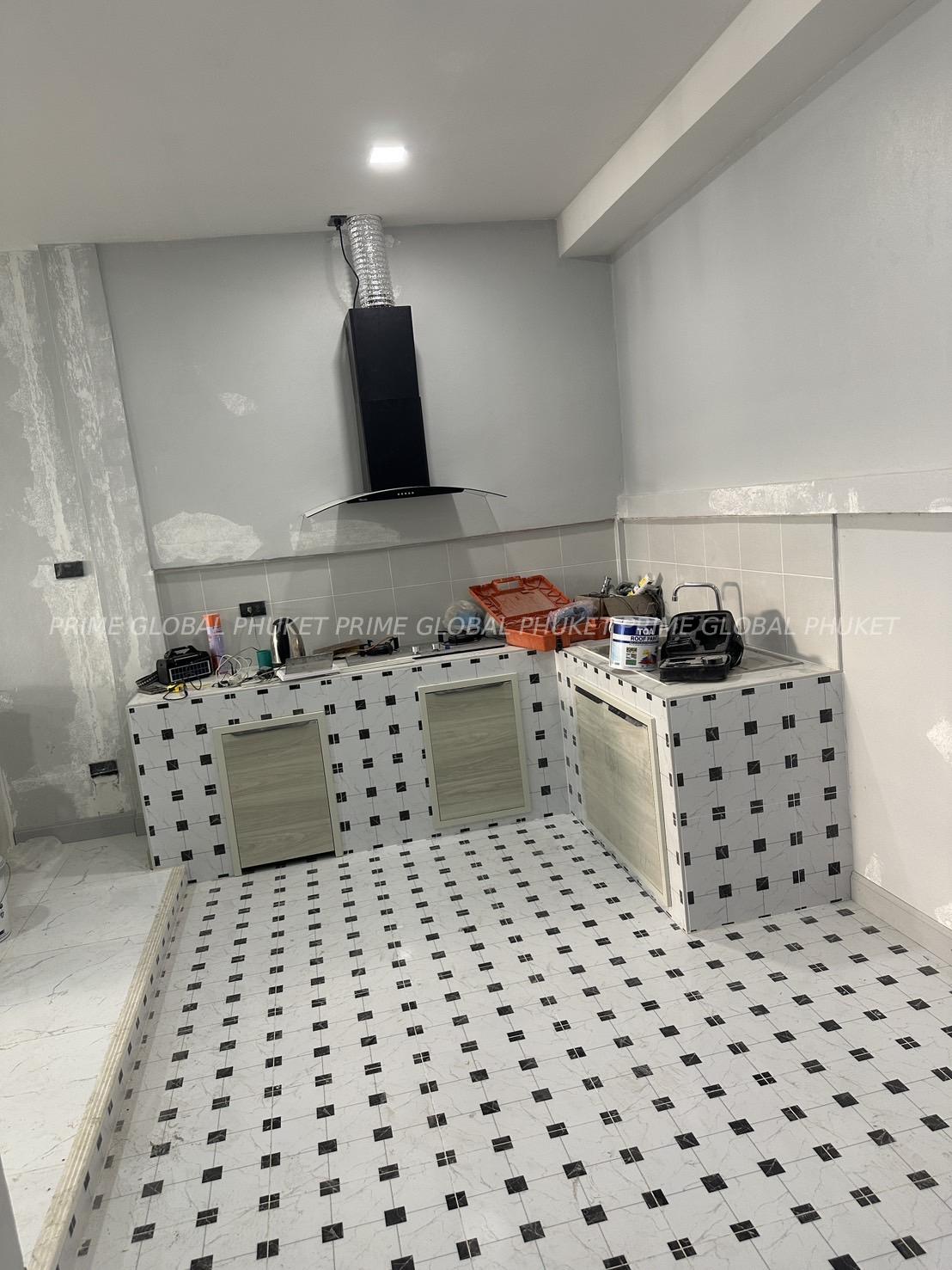 72 Sq.m House for Sale in Naka