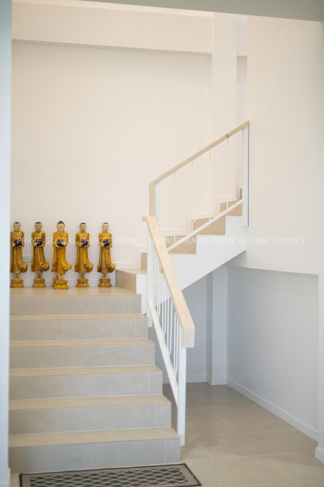 550 Sq.m Villa for Rent in Rawai