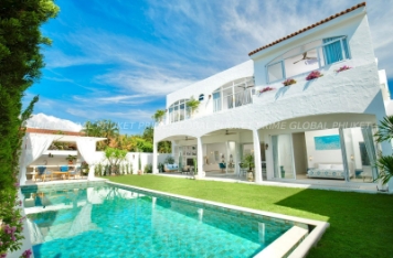 550 Sq.m Villa for Rent in Rawai