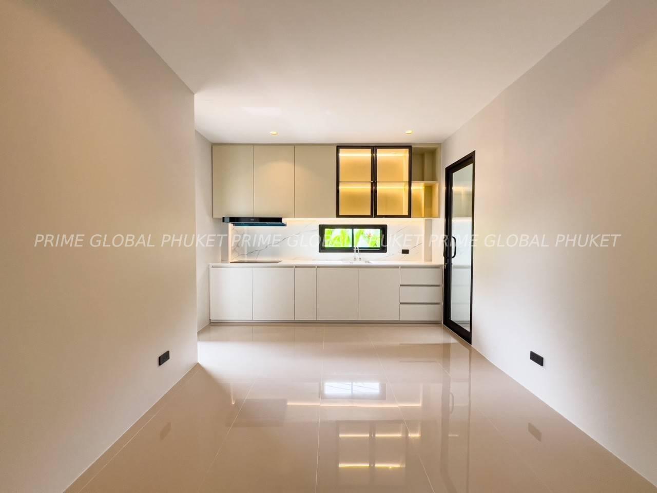 216 Sq.m Villa for Sale in Thalang