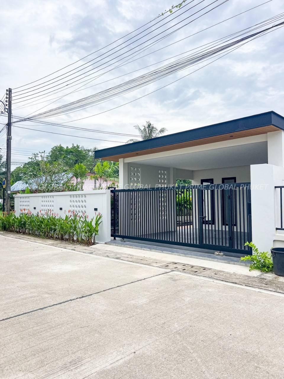 216 Sq.m Villa for Sale in Thalang