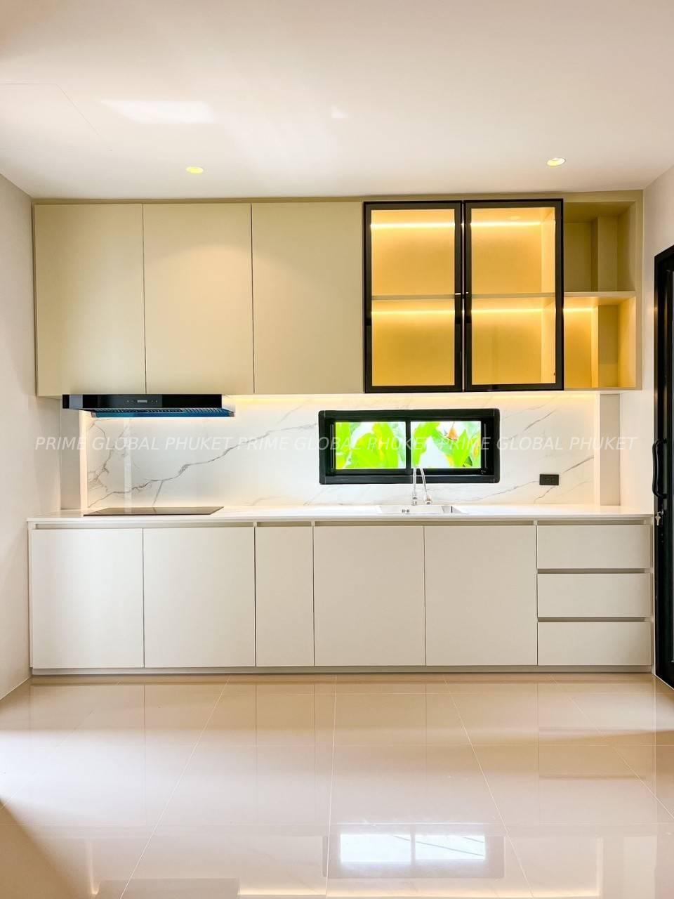 216 Sq.m Villa for Sale in Thalang