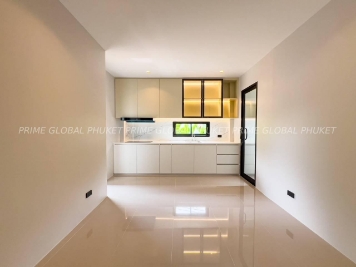 216 Sq.m Villa for Sale in Thalang