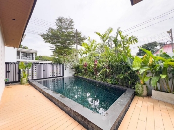 216 Sq.m Villa for Sale in Thalang