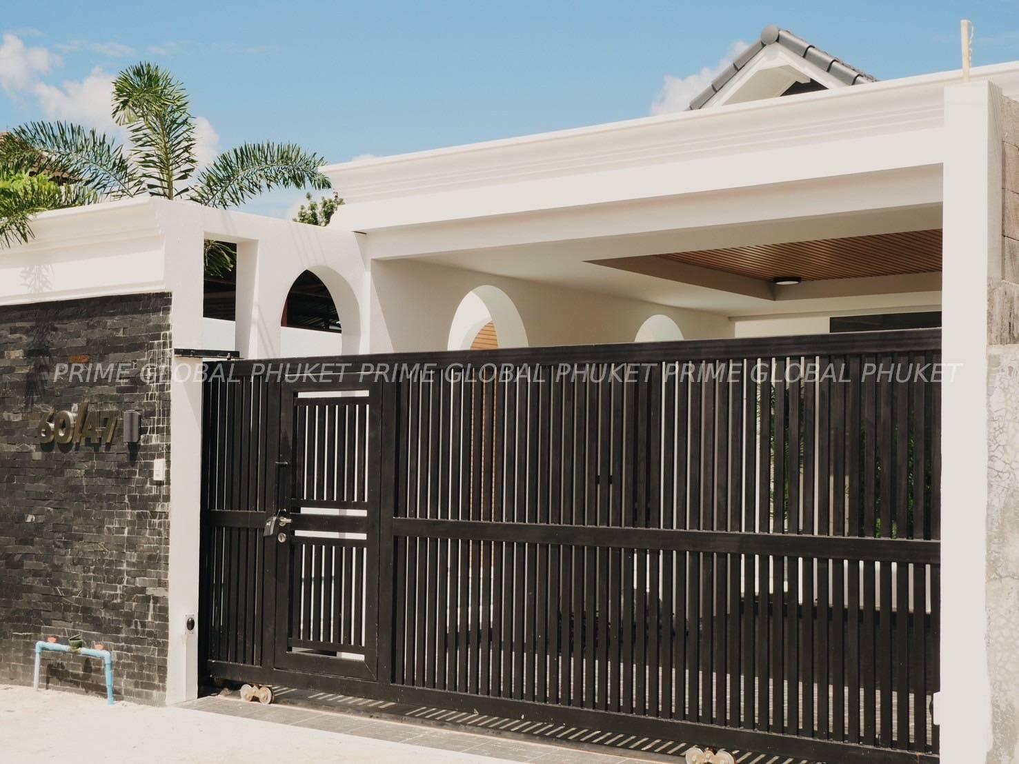 260 Sq.m Villa for Sale in Kathu