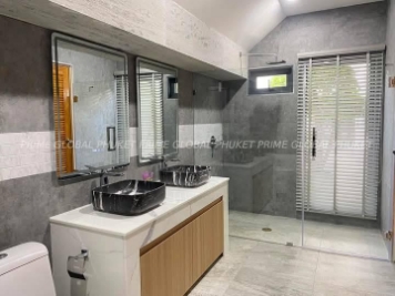260 Sq.m Villa for Sale in Kathu