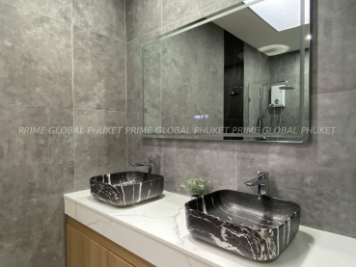 260 Sq.m Villa for Sale in Kathu