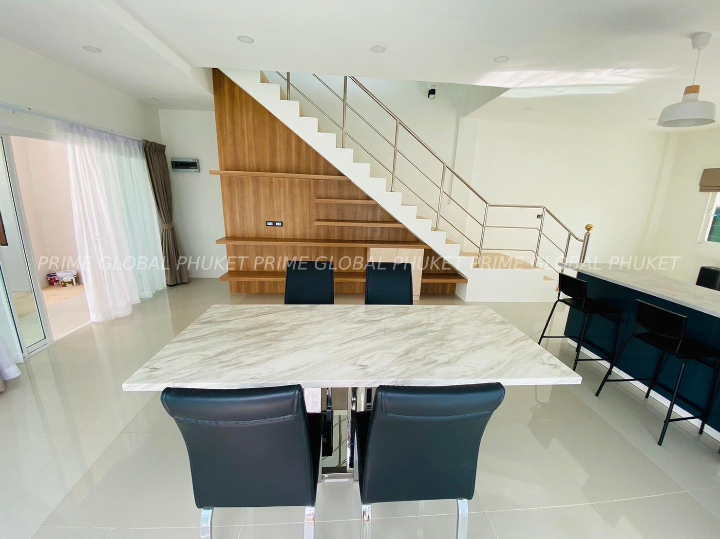 250  Sq.m Villa for Sale in Pasak