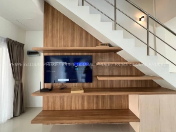 250  Sq.m Villa for Sale in Pasak