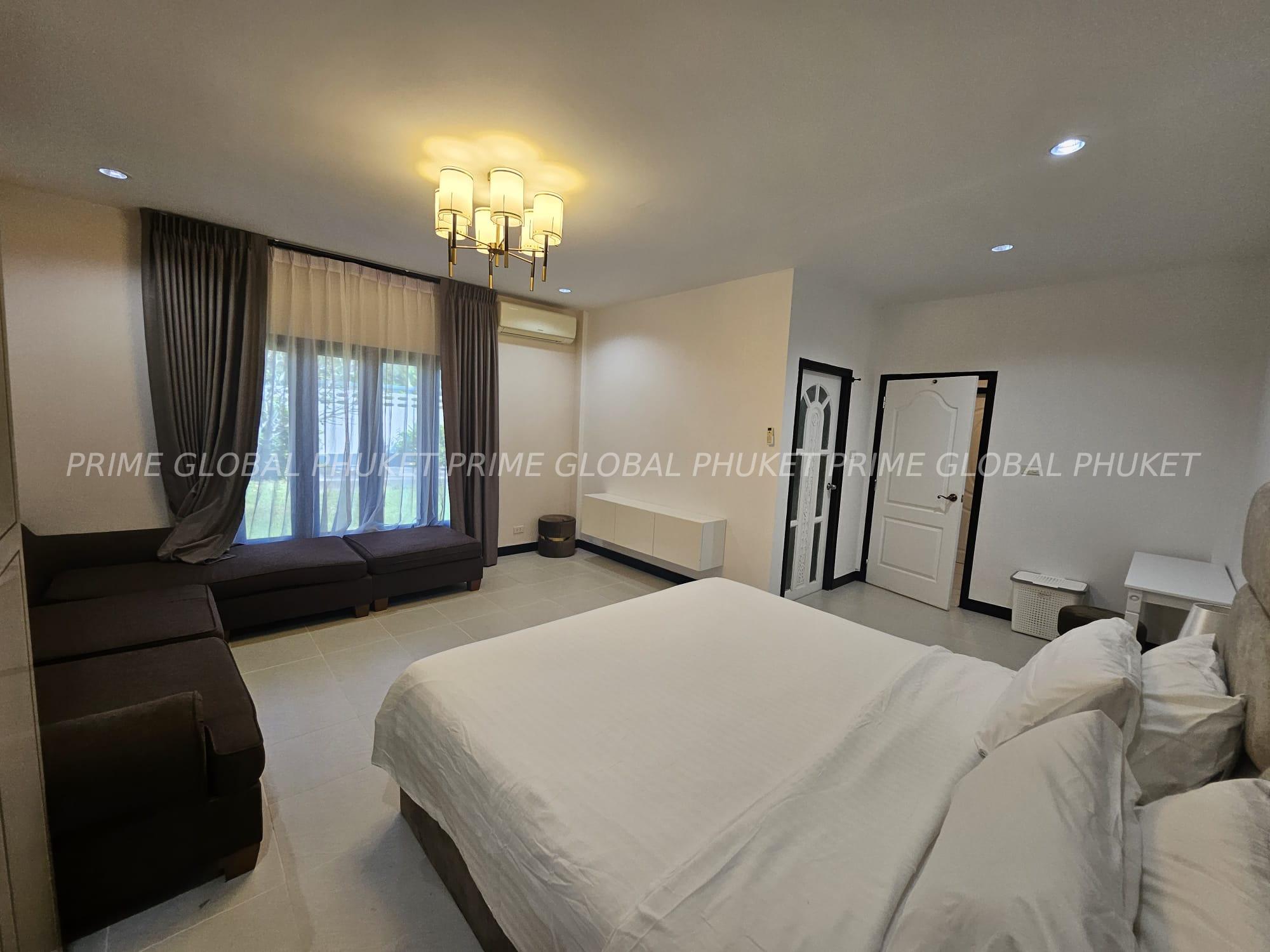 260 Sq.m Villa for Rent in Rawai