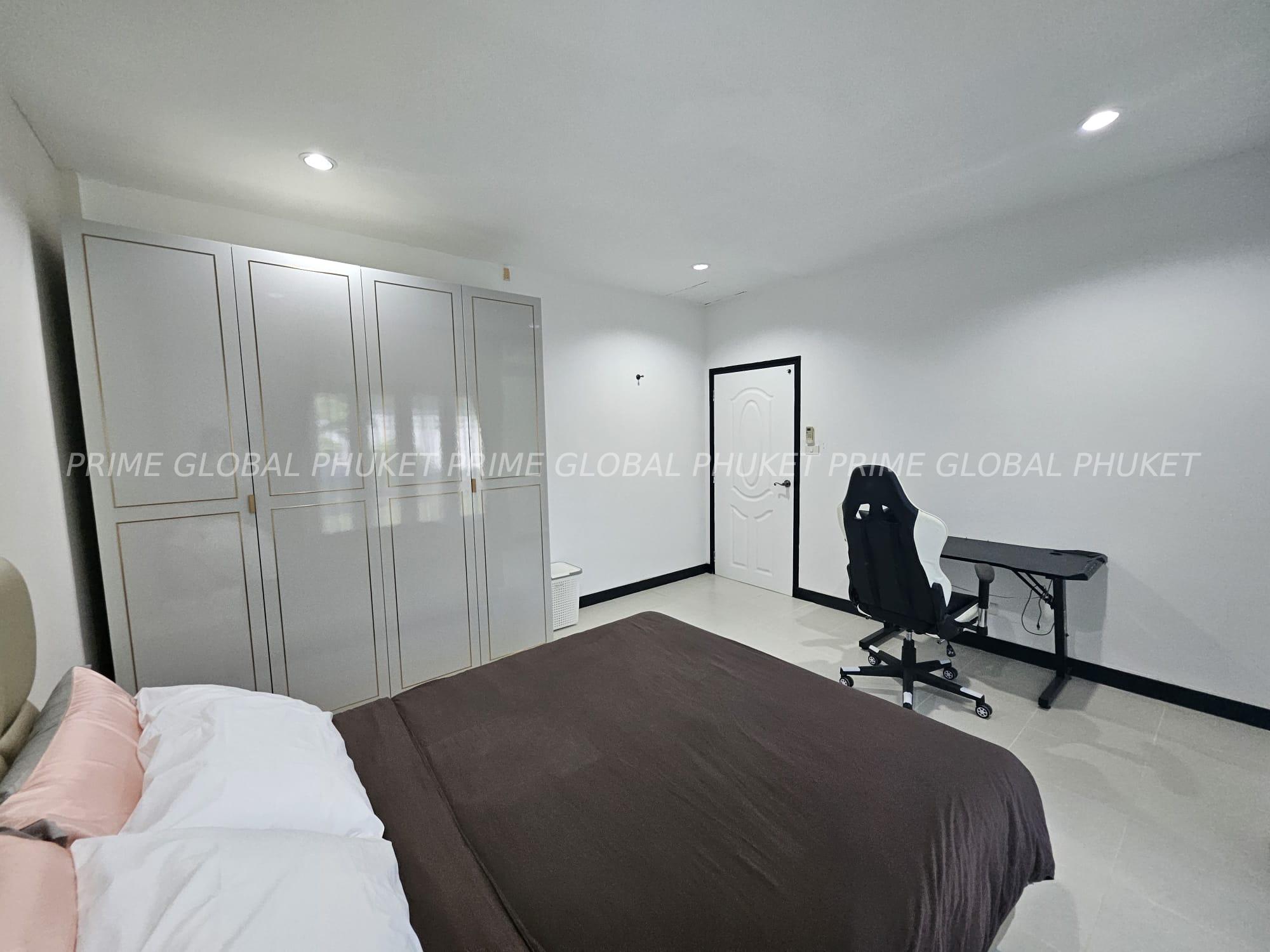 260 Sq.m Villa for Rent in Rawai