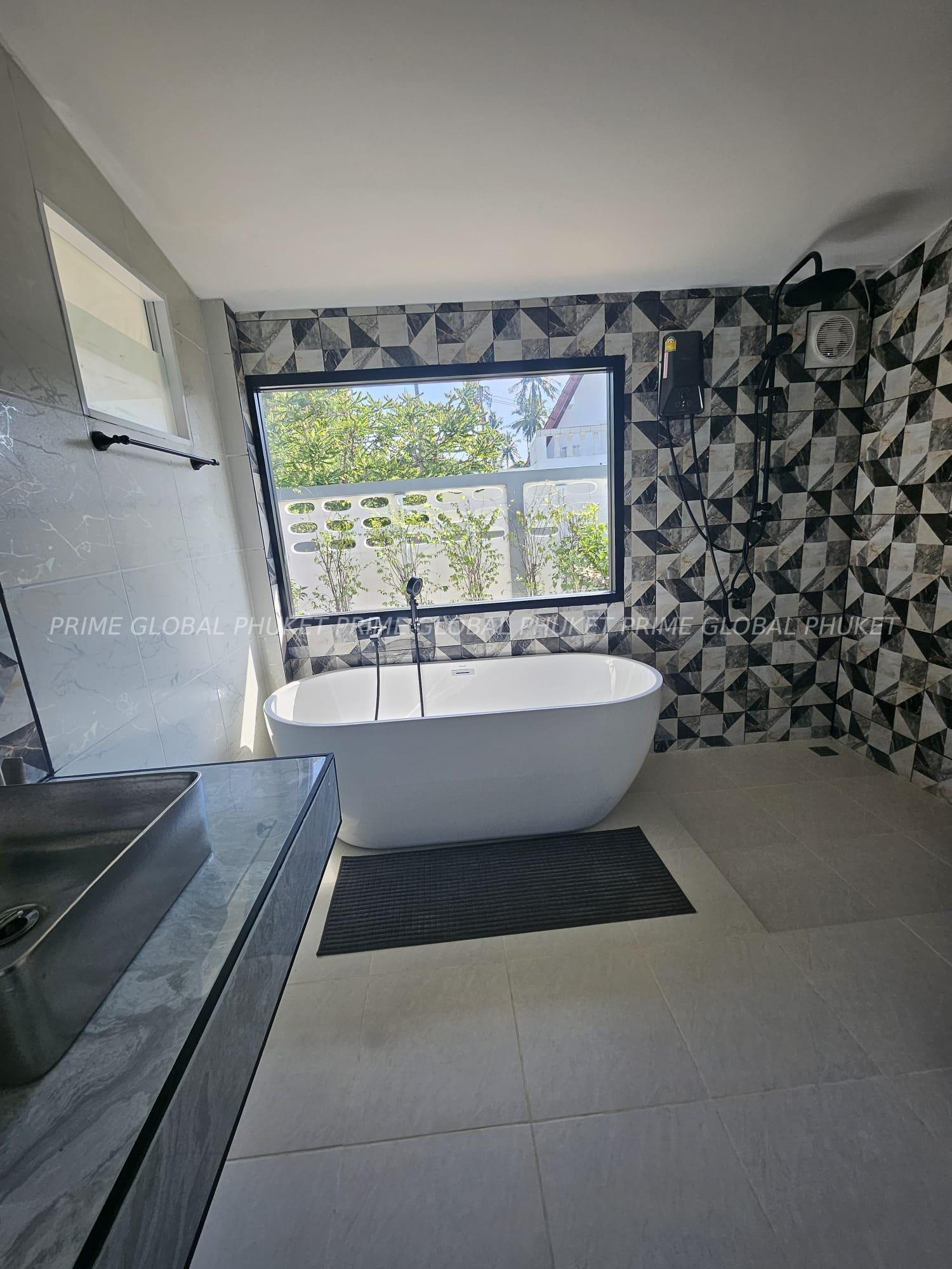 260 Sq.m Villa for Rent in Rawai
